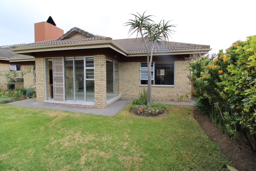 3 Bedroom Property for Sale in Dormehls Drift Western Cape